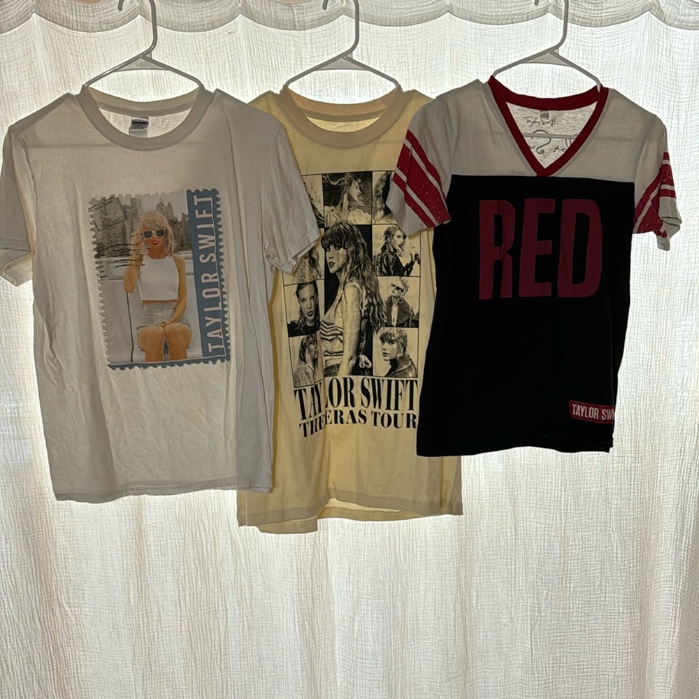 3 Authentic Taylor Swift Concert Tshirts